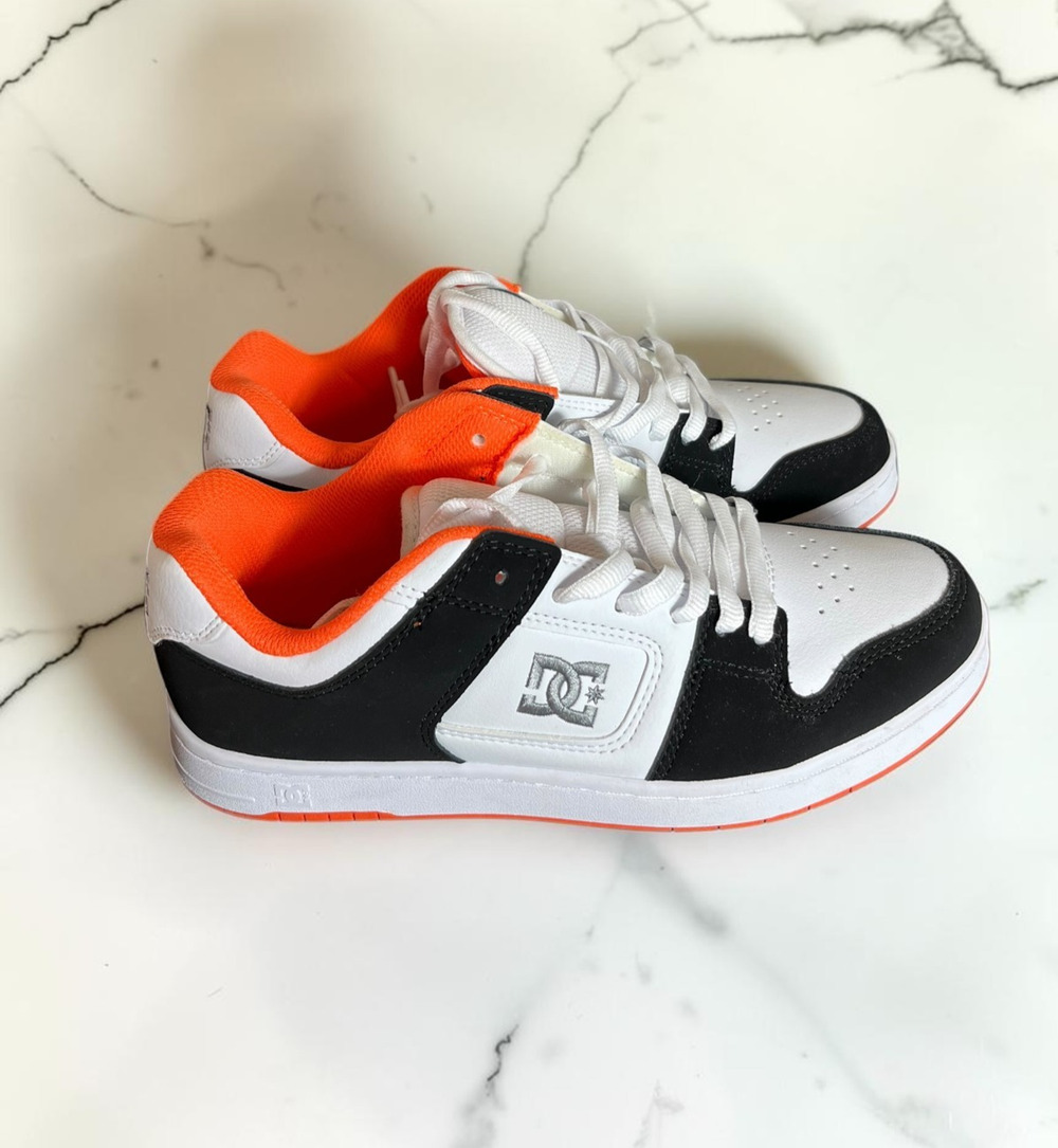 **DC Shoes Men’s Ascend Skate Sneakers White Black Orange Size 8**
